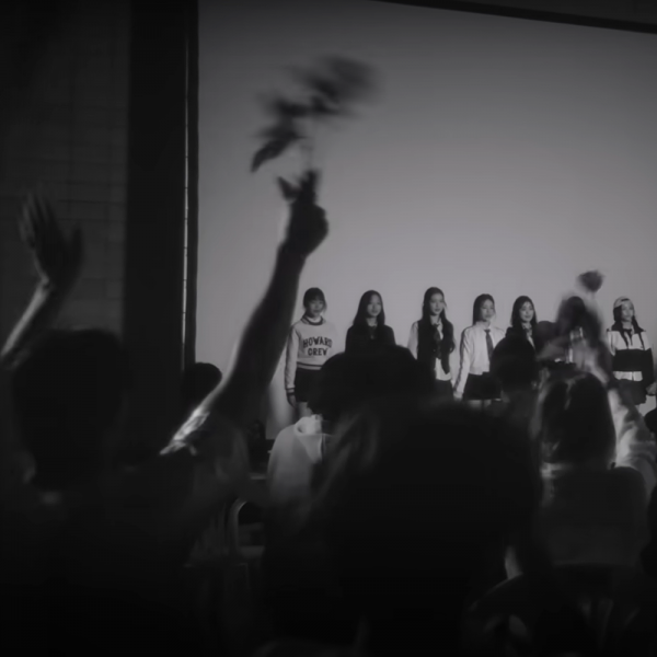 <a href='/b_sketch.html?ptype=view&idx=10079&page=5&code=b_sketch'>하츠투하츠 뮤직비디오 외국인 모델 섭의</a>
