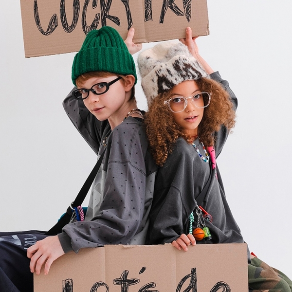 <a href='/b_sketch.html?ptype=view&idx=10670&page=3&code=b_sketch'>럭키트라이 외국인 키즈모델 섭의</a>