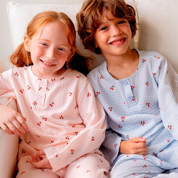 <a href='/b_sketch.html?ptype=view&idx=10707&page=3&code=b_sketch'>테라우드 외국인 키즈모델 섭의</a>