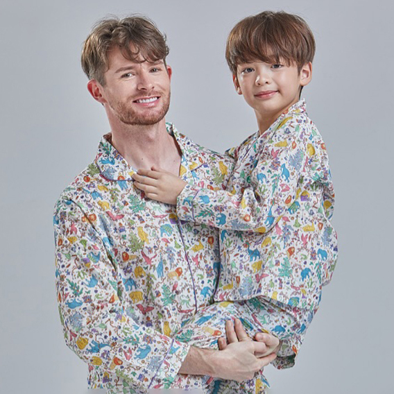 <a href='/b_sketch.html?ptype=view&idx=10814&page=2&code=b_sketch'>폴앤안나 외국인 남성 모델 섭외</a>