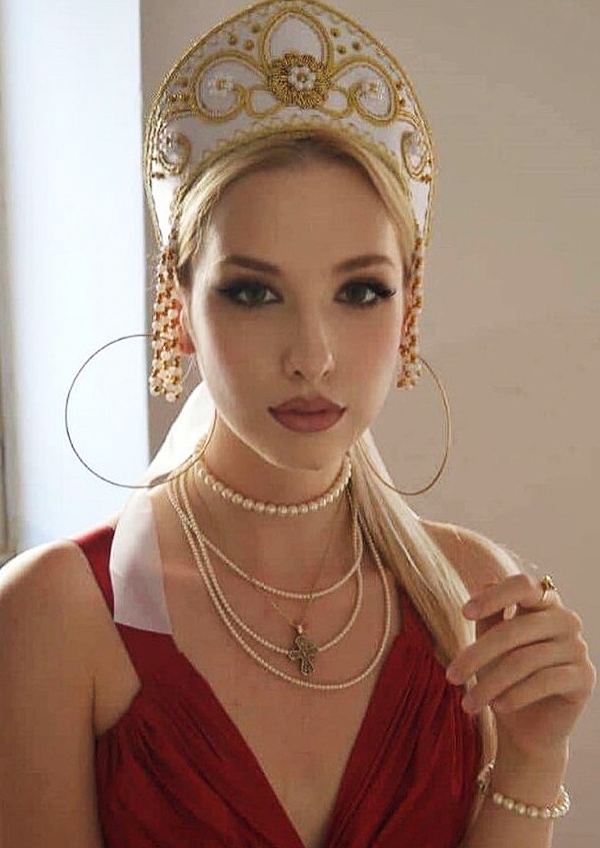 <a href='/index.html?ptype=view&idx=6281&page=27&code=model'>Sexy / Elegance</a>