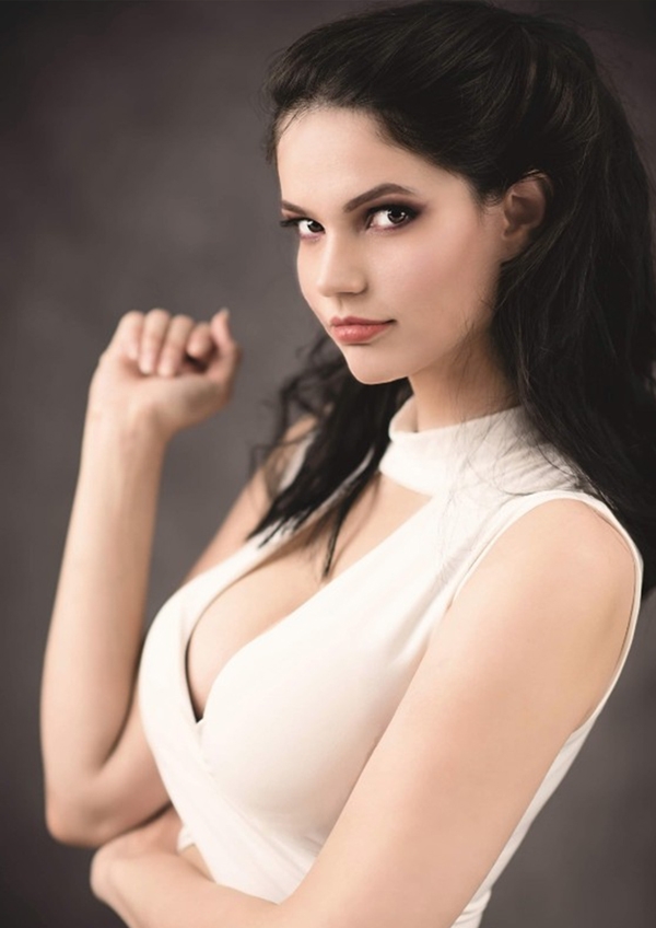 <a href='/index.html?ptype=view&idx=6288&page=27&code=model'>Sexy / Elegance</a>