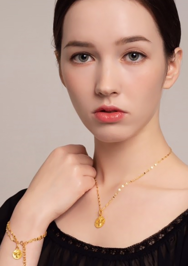 <a href='/index.html?ptype=view&idx=6307&page=27&code=model'>Innocence</a>