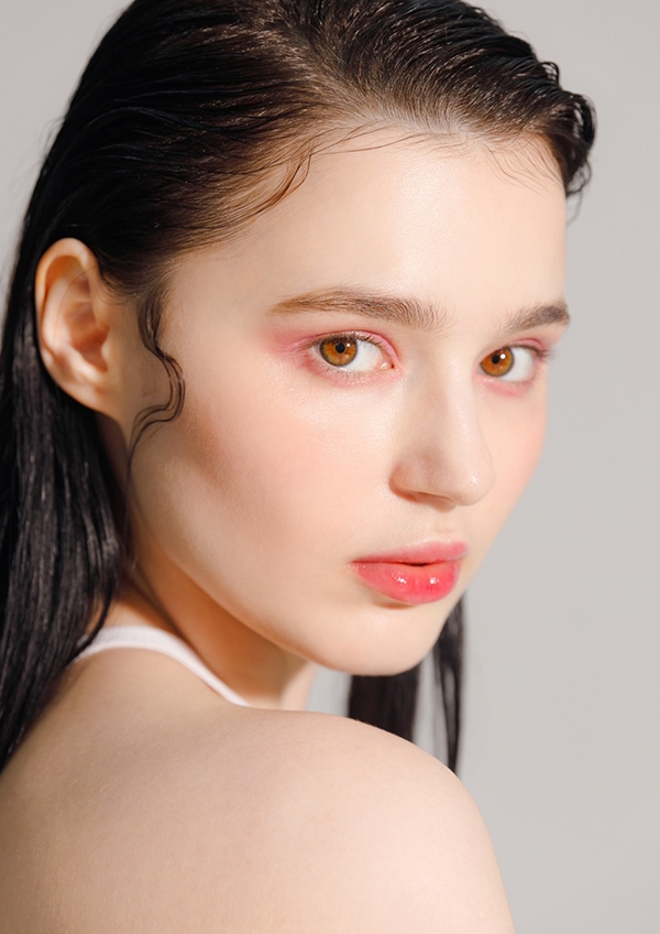 <a href='/index.html?ptype=view&idx=7374&page=22&code=model'>LA99</a>