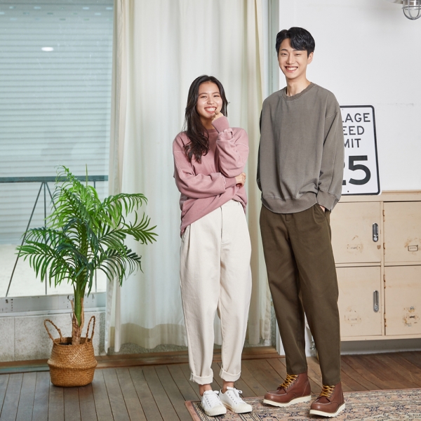 <a href='/portfolio.html?ptype=view&idx=6575&page=3&code=sports_star'>캐쥬얼 룩북</a>