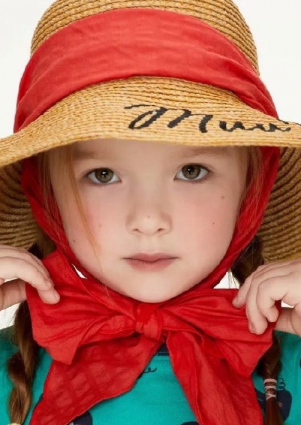 <a href='/y_model.html?ptype=view&idx=8924&page=15&code=y_model'>EL18</a>